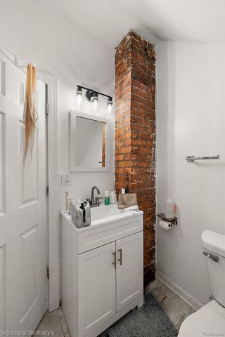 2571 Townsend Street, Detroit, MI 48214