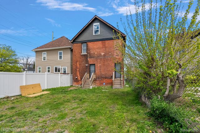 2571 Townsend Street, Detroit, MI 48214