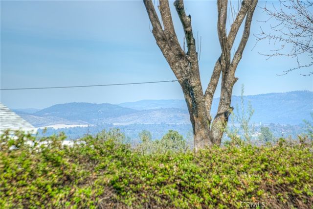 121 Summit Ave, Oroville, CA 95966