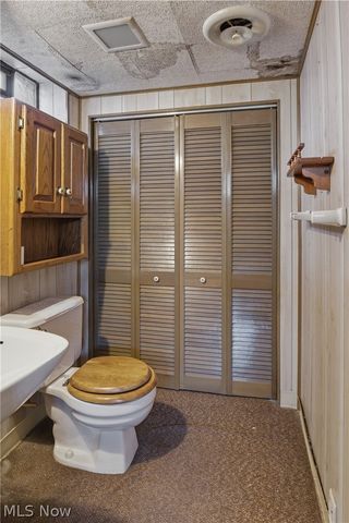 3101 Ralph Avenue, Brooklyn, OH 44109