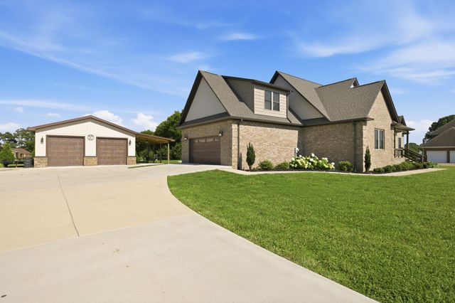 12 McFall Rd, Ethridge, TN 38456