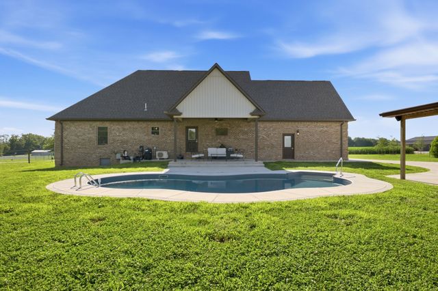12 McFall Rd, Ethridge, TN 38456