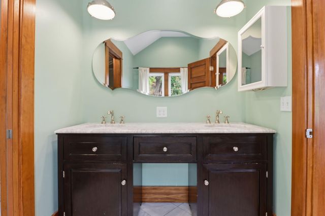 1012 Pearl Street, St. Joseph, MI 49085
