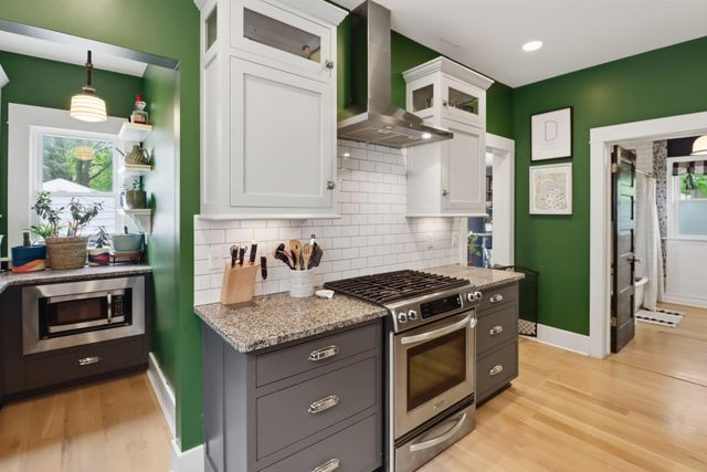 1012 Pearl Street, St. Joseph, MI 49085