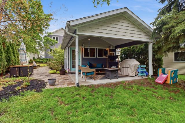 1012 Pearl Street, St. Joseph, MI 49085