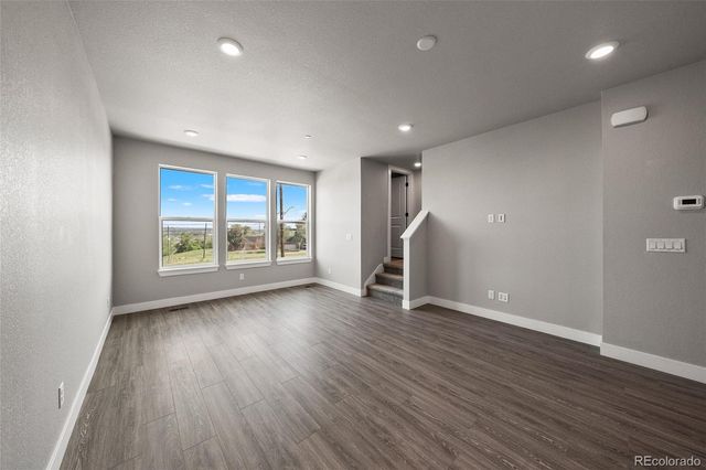 2898 W 56th Avenue, Denver, CO 80221