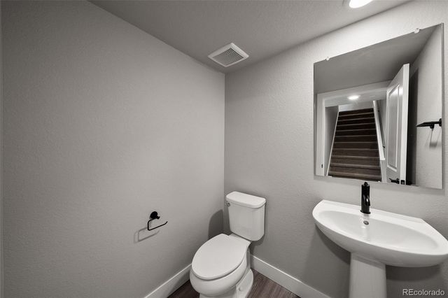 2898 W 56th Avenue, Denver, CO 80221