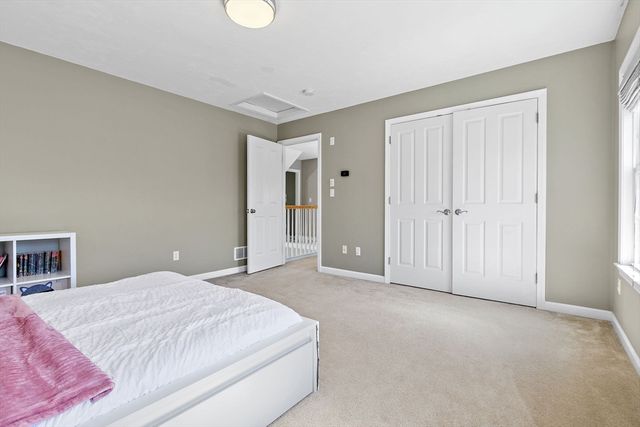 62 Sunflower Dr, Raynham, MA 02767