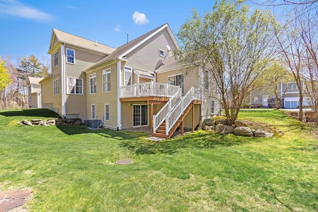 62 Sunflower Dr, Raynham, MA 02767