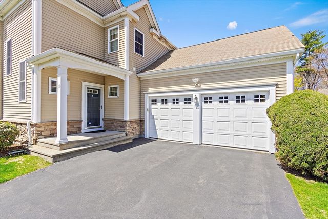 62 Sunflower Dr, Raynham, MA 02767