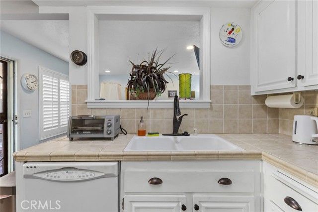 15110 Henley 51, Westminster, CA 92683