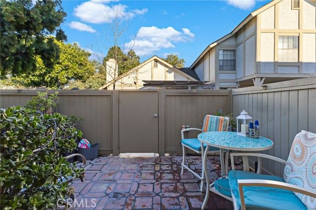 15110 Henley 51, Westminster, CA 92683