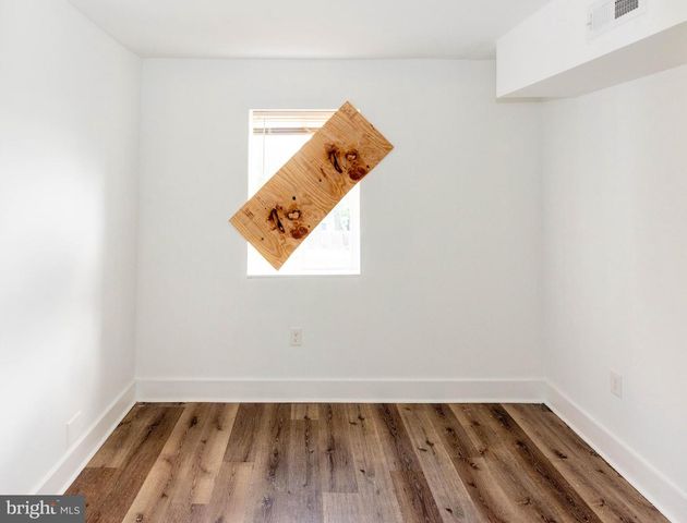 5024 H ST SE, Washington, DC 20019