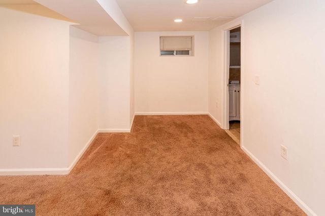 5024 H ST SE, Washington, DC 20019