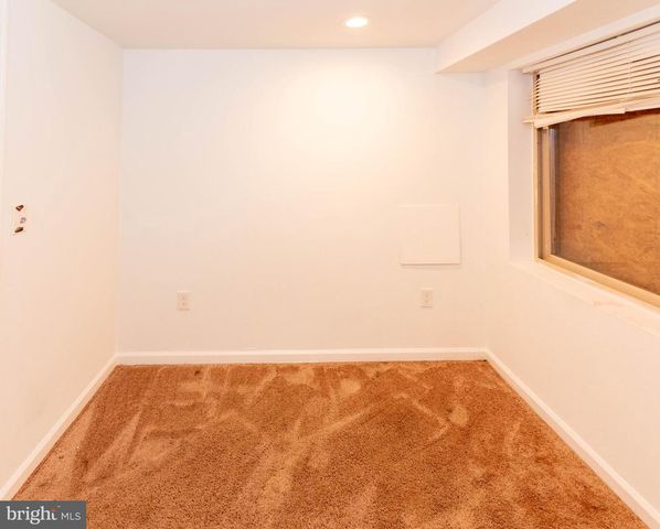 5024 H ST SE, Washington, DC 20019