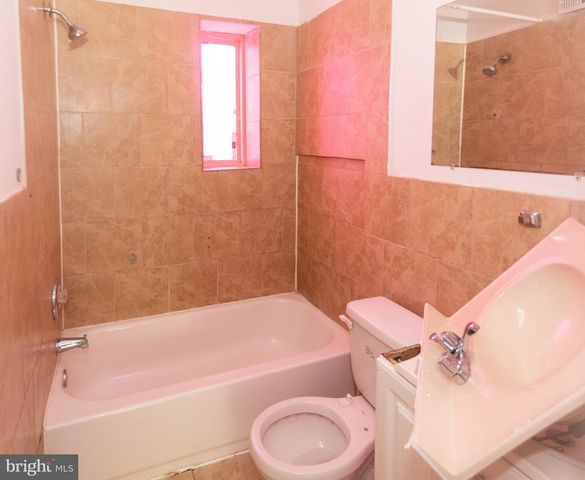 5024 H ST SE, Washington, DC 20019