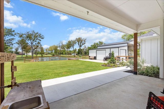 12806 Vacek Road, Santa Fe, TX 77517