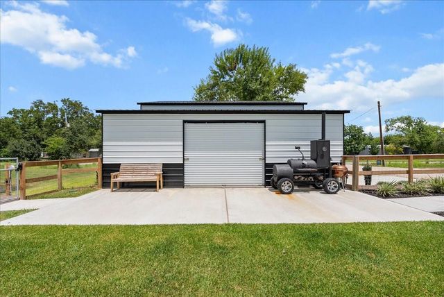 12806 Vacek Road, Santa Fe, TX 77517