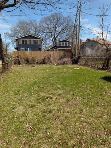 4201 S Benton Avenue, Kansas City, MO 64130