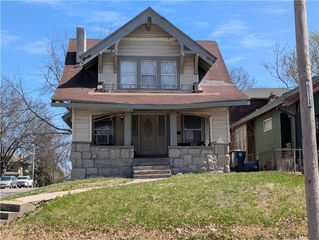 4201 S Benton Avenue, Kansas City, MO 64130