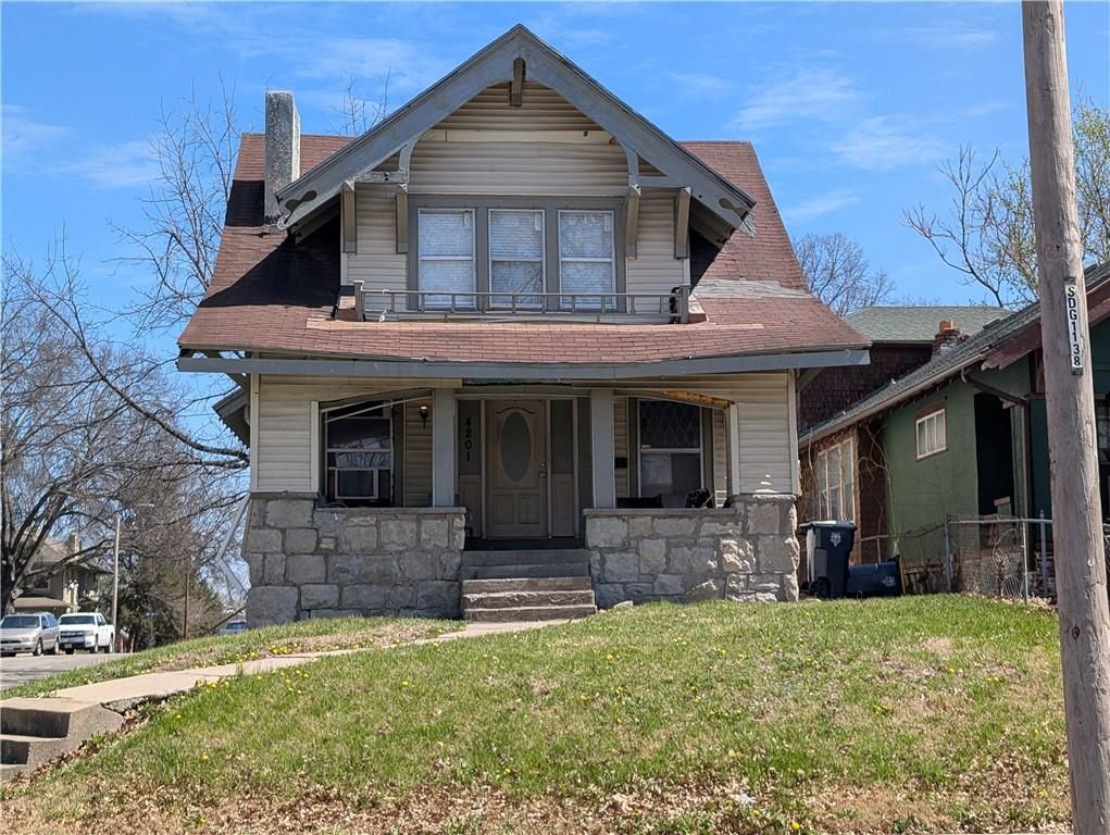 4201 S Benton Avenue, Kansas City, MO 64130
