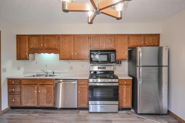 3022 E Brixton Drive E, Springfield, OH 45503