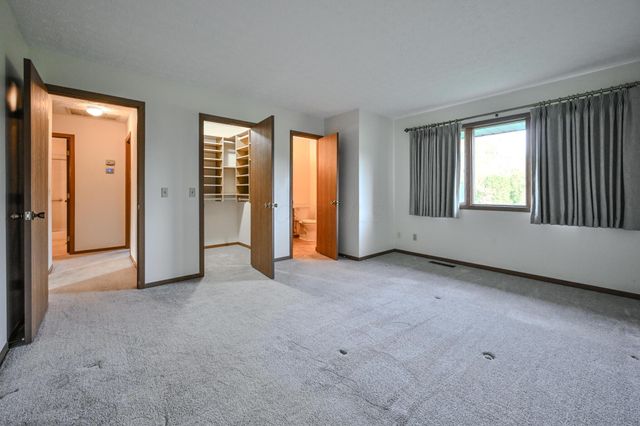 3022 E Brixton Drive E, Springfield, OH 45503