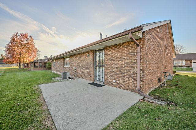 3022 E Brixton Drive E, Springfield, OH 45503