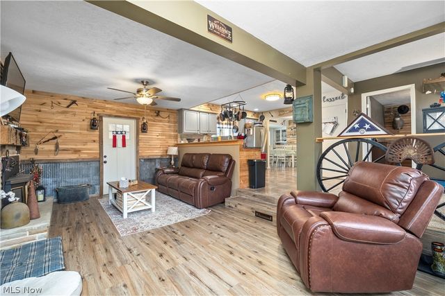 37581 Capel Road, Grafton, OH 44044