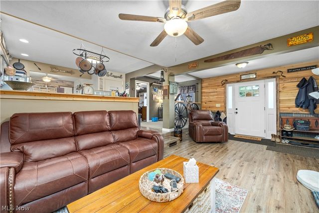 37581 Capel Road, Grafton, OH 44044