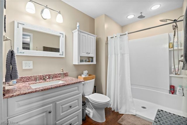 37581 Capel Road, Grafton, OH 44044