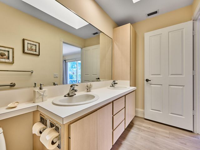 2903 Pin Oak Court, Palm Beach Gardens, FL 33410