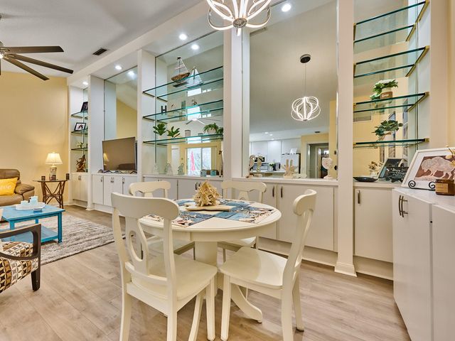 2903 Pin Oak Court, Palm Beach Gardens, FL 33410