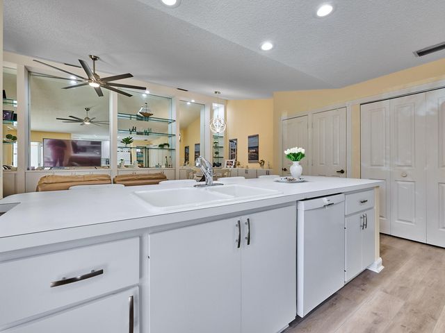 2903 Pin Oak Court, Palm Beach Gardens, FL 33410