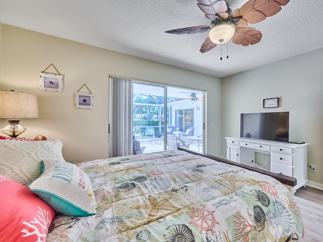 2903 Pin Oak Court, Palm Beach Gardens, FL 33410