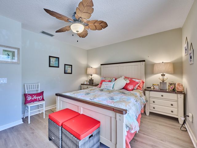 2903 Pin Oak Court, Palm Beach Gardens, FL 33410