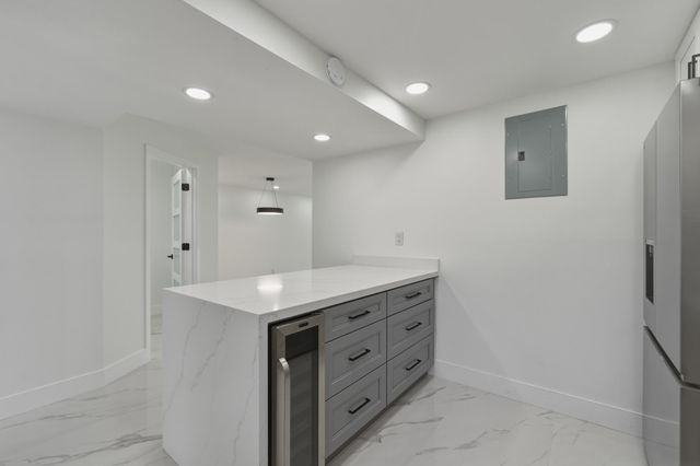 8970 S Hollybrook Boulevard 205, Pembroke Pines, FL 33025