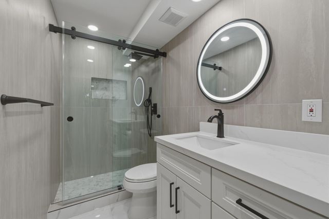 8970 S Hollybrook Boulevard 205, Pembroke Pines, FL 33025