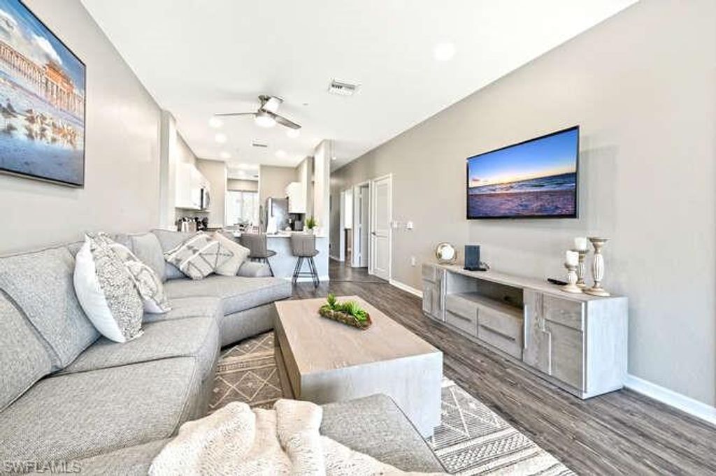 7935 Mahogany Run LN 725, NAPLES, FL 34113 — photo 2