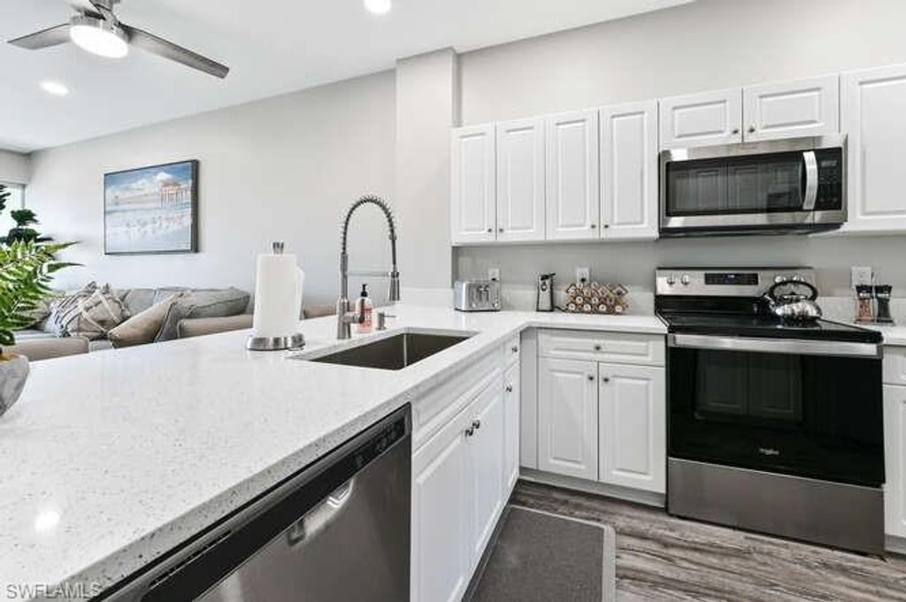 7935 Mahogany Run LN 725, NAPLES, FL 34113 — photo 4