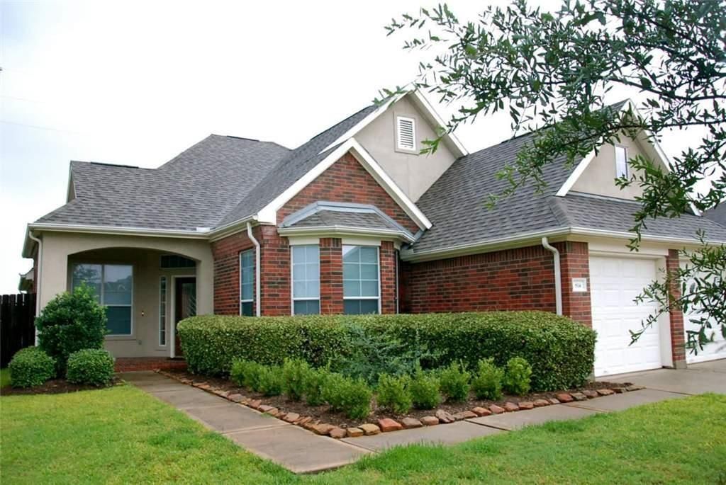 814 Hollyhock Drive, Stafford, TX 77477