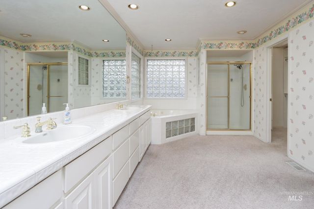 8037 W Innsbrook Ct, Boise, ID 83704