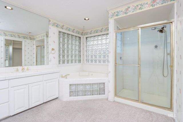 8037 W Innsbrook Ct, Boise, ID 83704