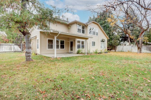 8037 W Innsbrook Ct, Boise, ID 83704