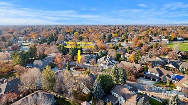 8037 W Innsbrook Ct, Boise, ID 83704