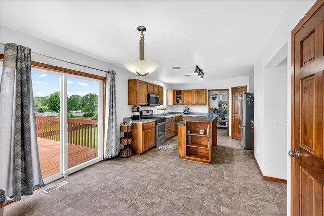 26 Yarrow Circle, Madison, WI 53719