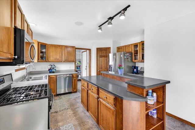 26 Yarrow Circle, Madison, WI 53719