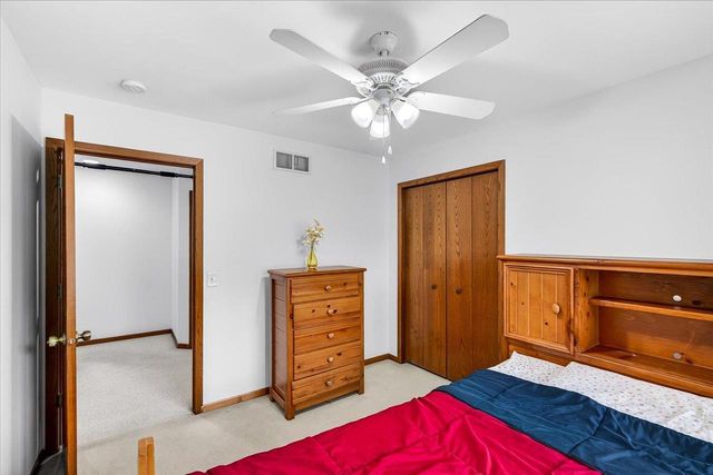 26 Yarrow Circle, Madison, WI 53719