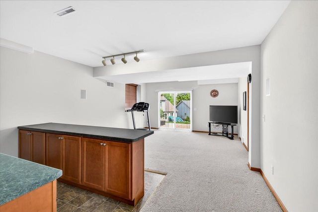 26 Yarrow Circle, Madison, WI 53719