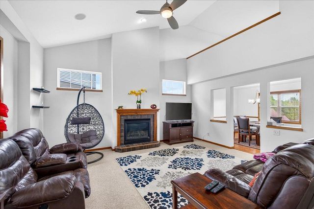 26 Yarrow Circle, Madison, WI 53719